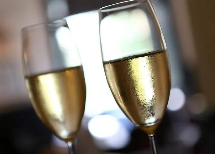 Inn The Cleveland Tontine