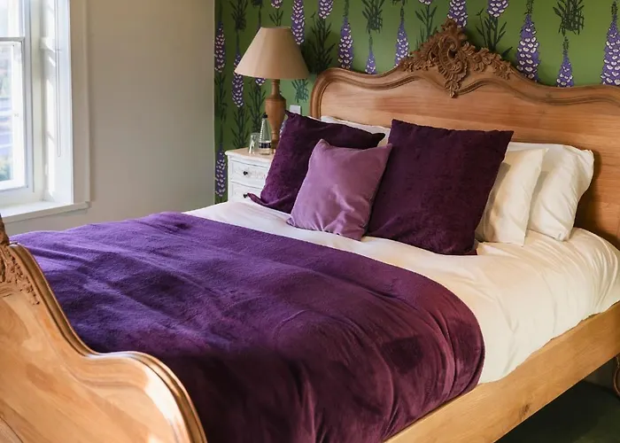 The Cleveland Tontine 5*